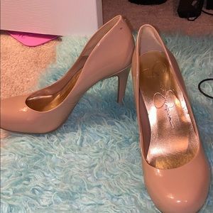 Jessica Simpson heel
